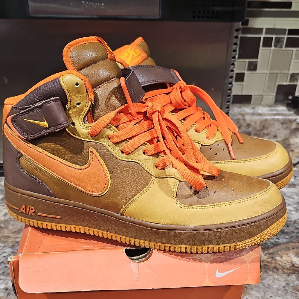 Nike Air Force 1 Thanksgiving Mid